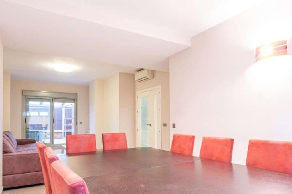 Impresionante Apartamento De 4 Dormitorios 3 Banos Y 2 Plazas De Garaje Madrid Exterior photo